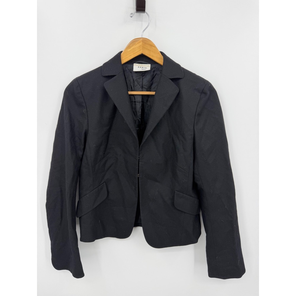 Akris Punto Blazer Women Size 8 Black Hook Eye Split Cuff Tailored Jacket
